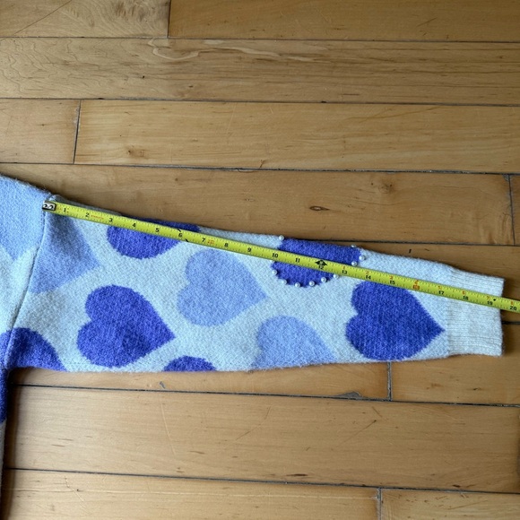 &merci Cream and Purple Hearts Pearls Long Sleeves Top Size Small Sweater - Picture 12 of 13